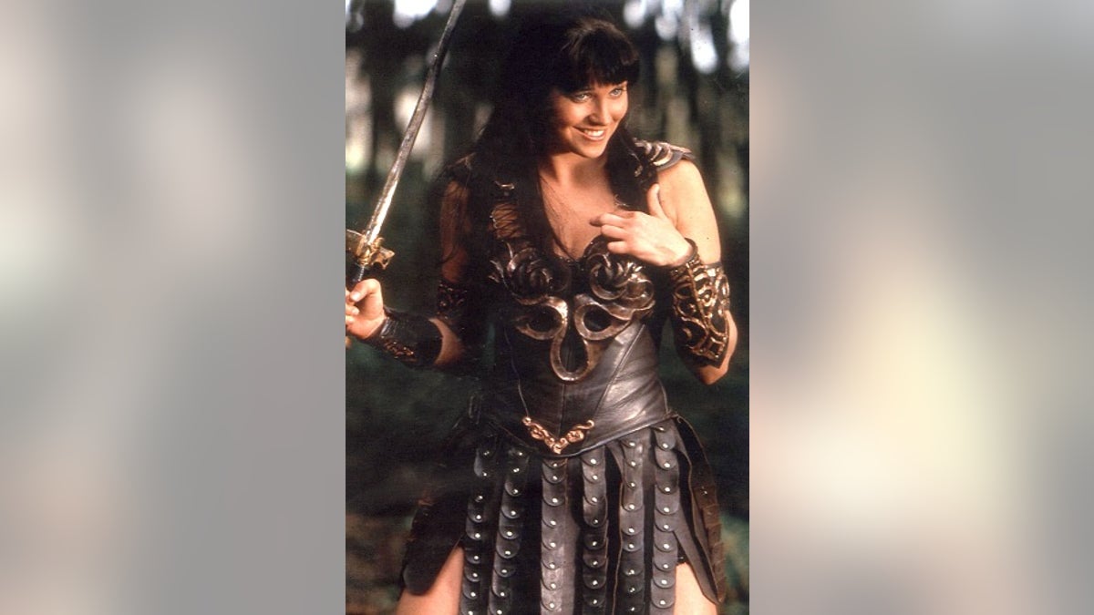 Lucy lawless national anthem