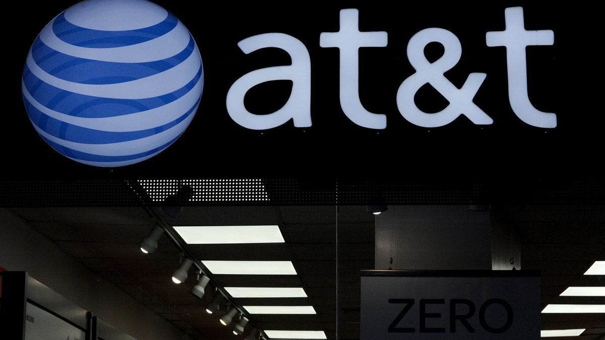 An AT&T logo is seen at an AT&T store in New York City, October 23, 2016. REUTERS/Stephanie Keith - RTX2Q41V