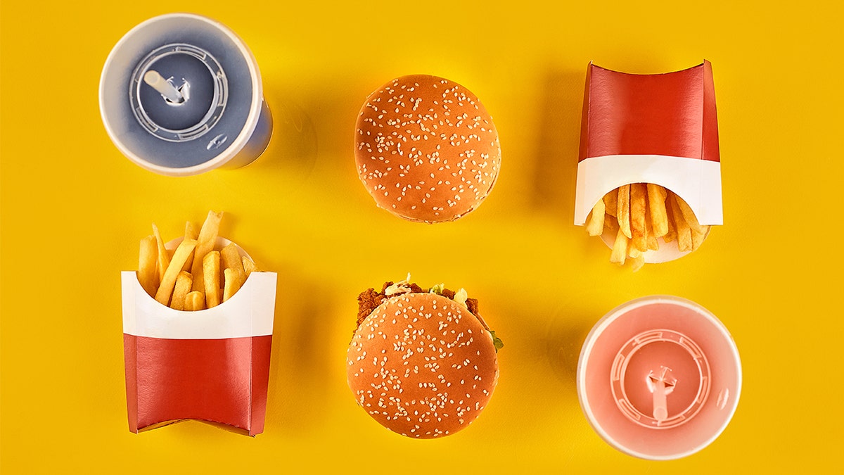 715edee5-fast food istock