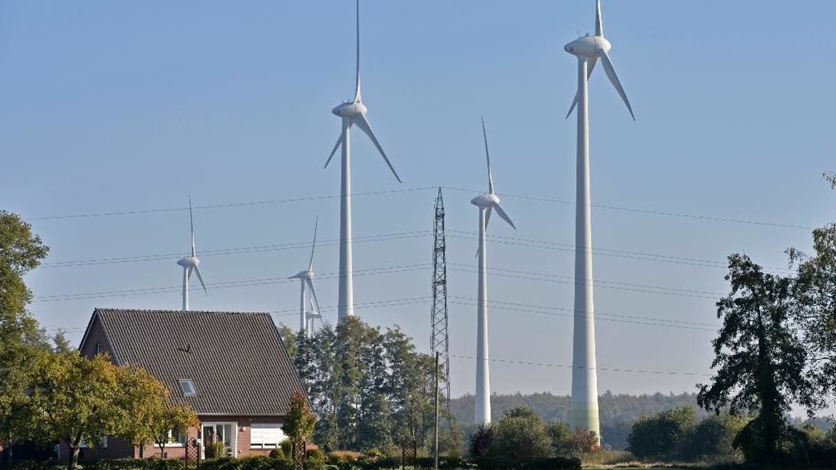 wind mills on farm