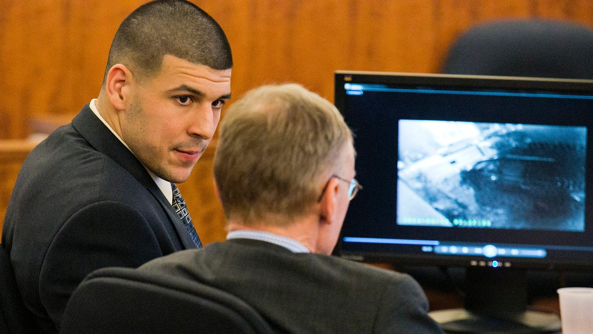 8310a4d7-Aaron Hernandez