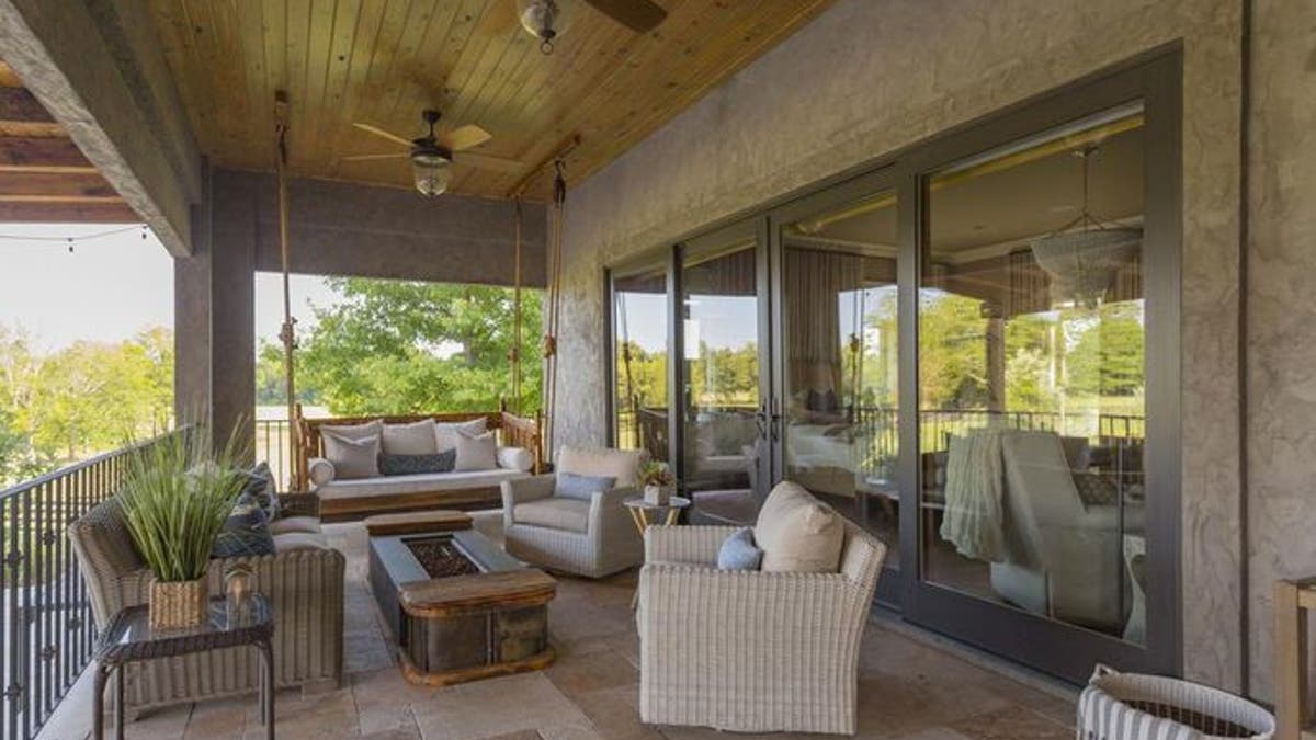 Jason Aldean house 2