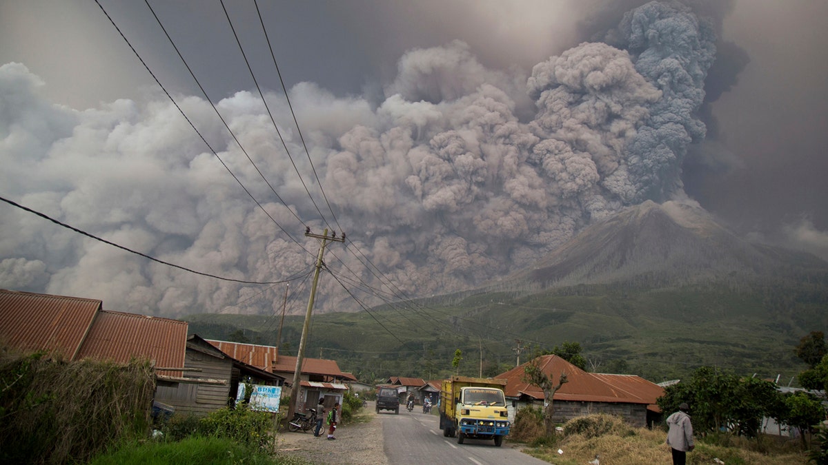 Sinabung volcano 4