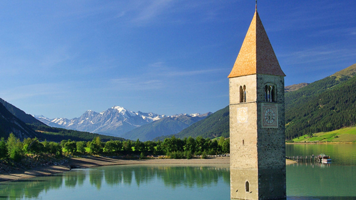 Reschensee mit Kirche - Reschensee with church 18