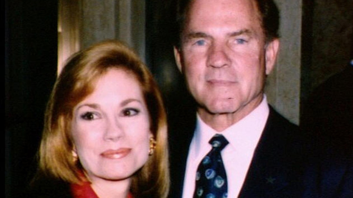 Kathie Lee and Frank Gifford are shown in 1992. 