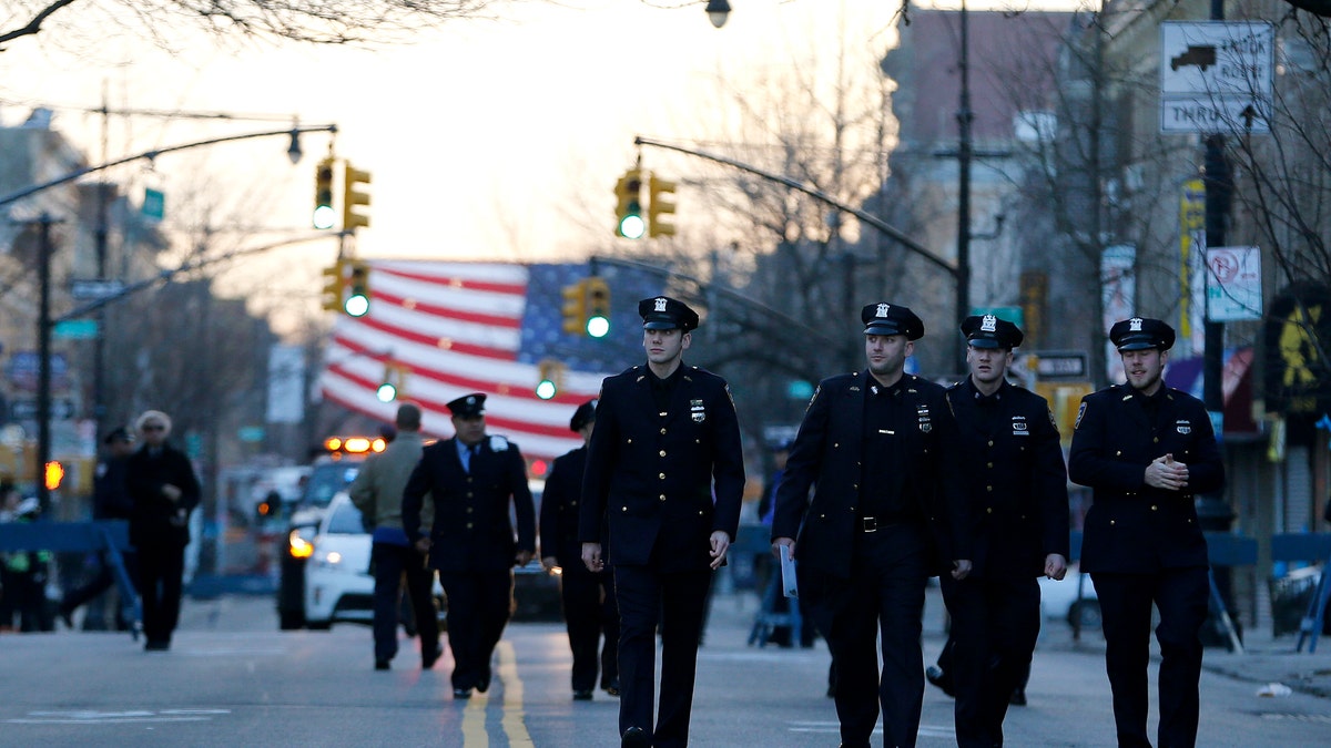 9505ddb6-NYPD Officers Shot