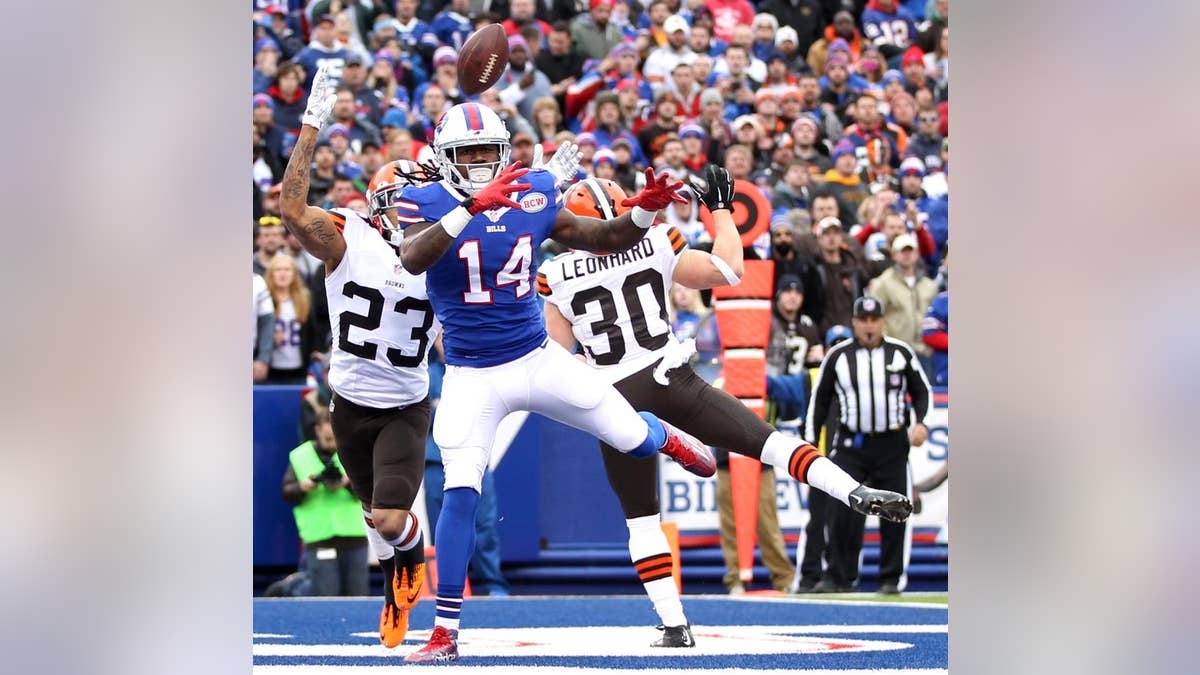 Rodgers dan Brady bisa menunggu: Kekhawatiran paling mendesak dari pelatih Bills Marrone adalah Manning, Broncos