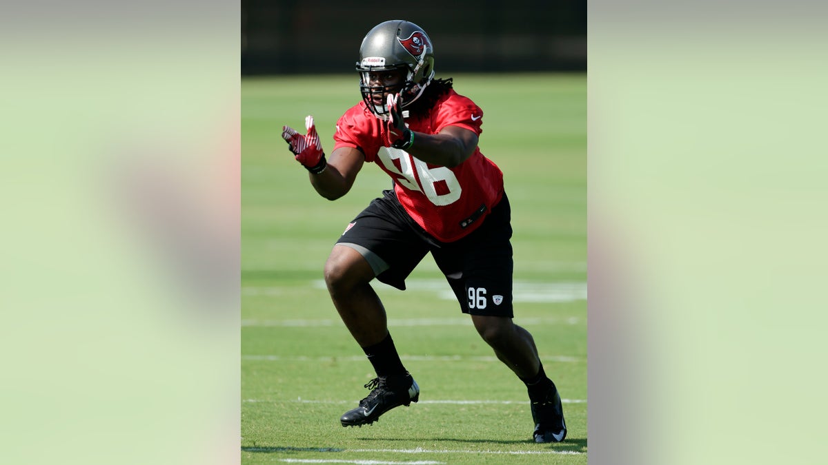 9ff343c0-Buccaneers Camp Football