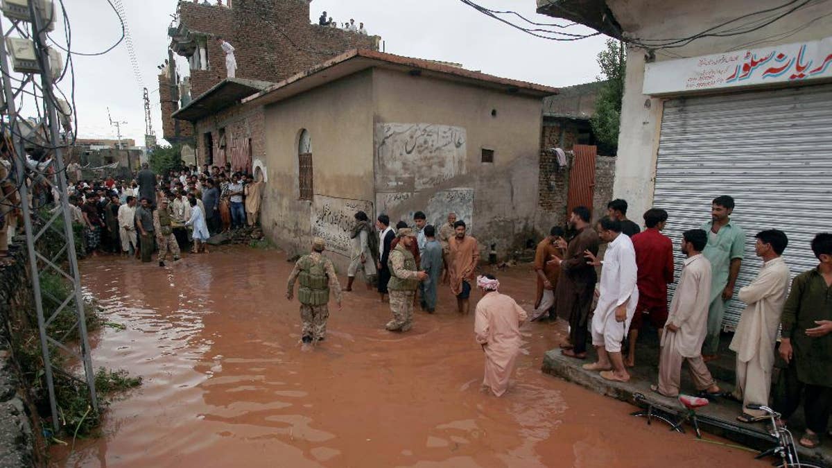 Hujan lebat dan banjir menewaskan 110 orang di Pakistan karena prakiraan cuaca memperkirakan akan terjadi lebih banyak hujan