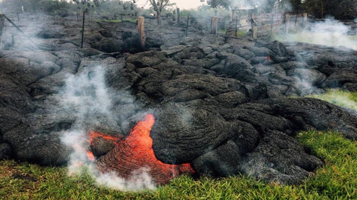 Penduduk Hawaii disuruh bersiap menghadapi kemungkinan evakuasi lahar