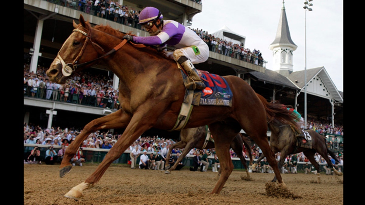 4fab0d2b-APTOPIX Kentucky Derby Horse Racing