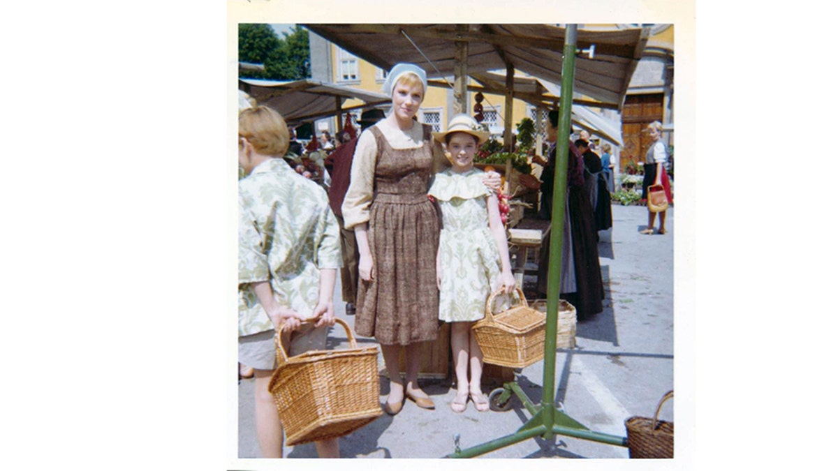 Julie Andrews Angela Cartwright