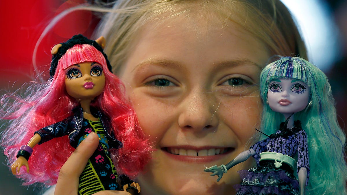 Monster high best sale barbie videos