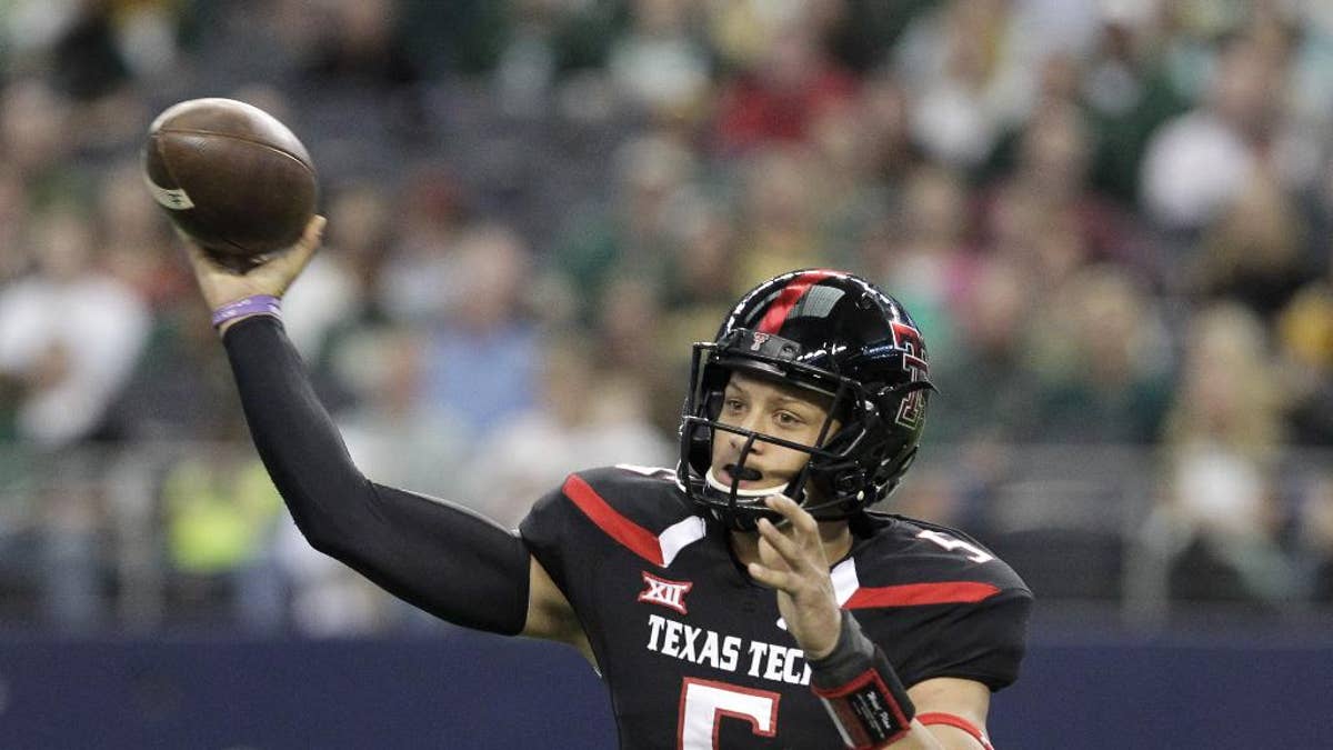 Patrick Mahomes shouts out Texas Tech commit for record-breaking