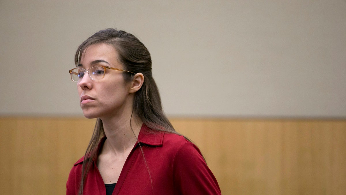 Jodi Arias Trial Ends Week With Courtroom Chase Bizarre Snow White   Boyfriend Slaying Cort 