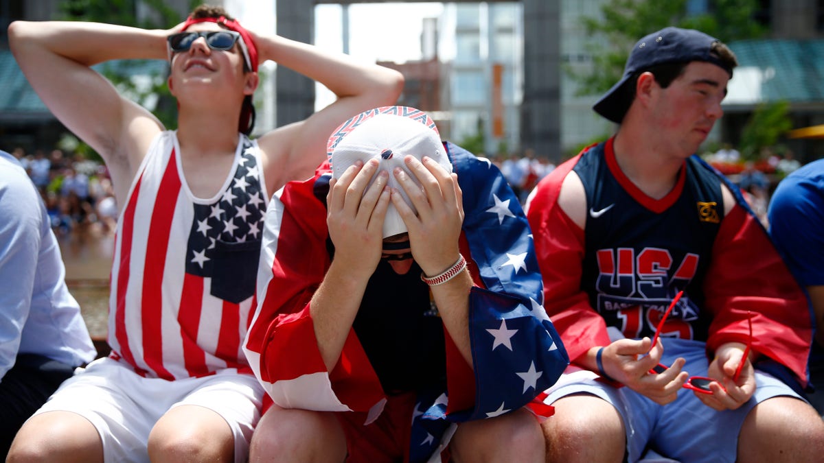 Perampokan, paspor hilang dilaporkan di tengah kegembiraan Piala Dunia