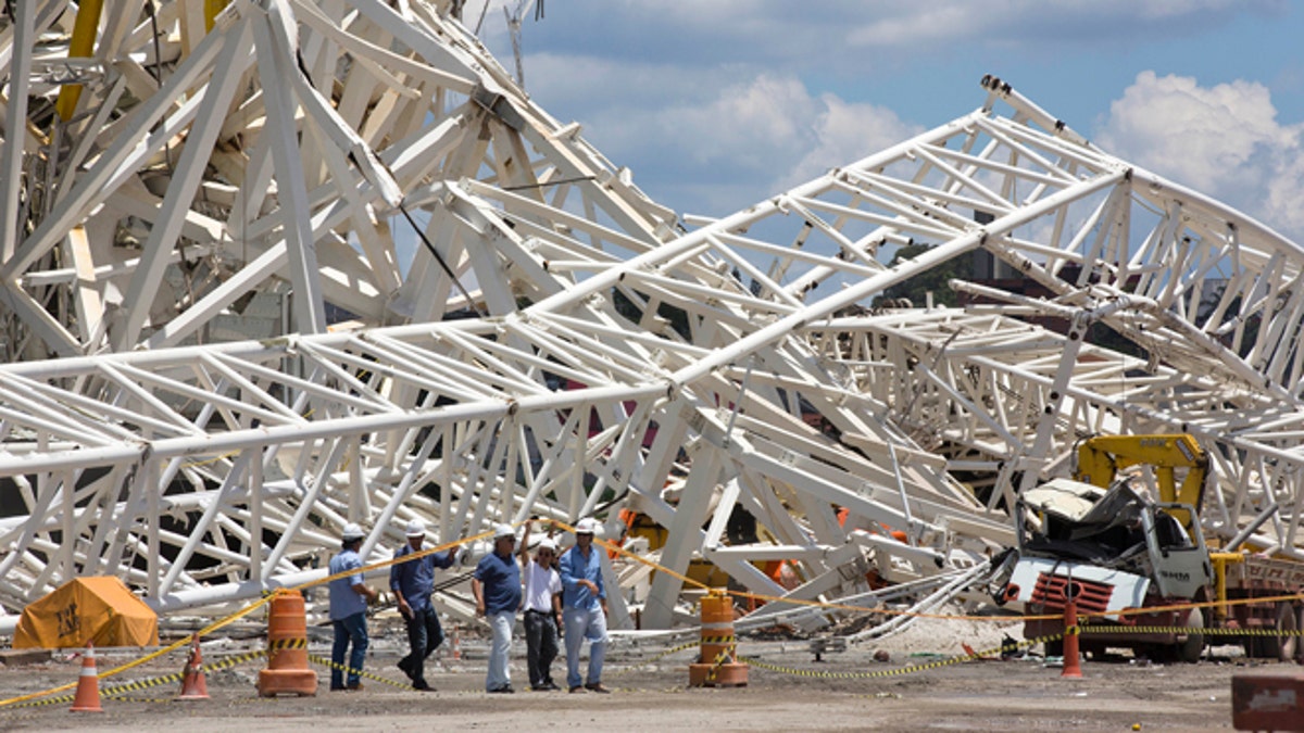 84760b7e-Brazil Stadium Collapse