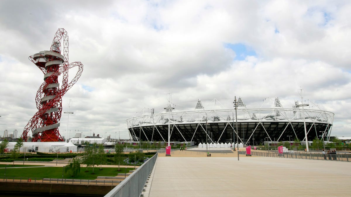 45943846-Britain Olympics ArcelorMittal Orbit Sculpture Unveiling
