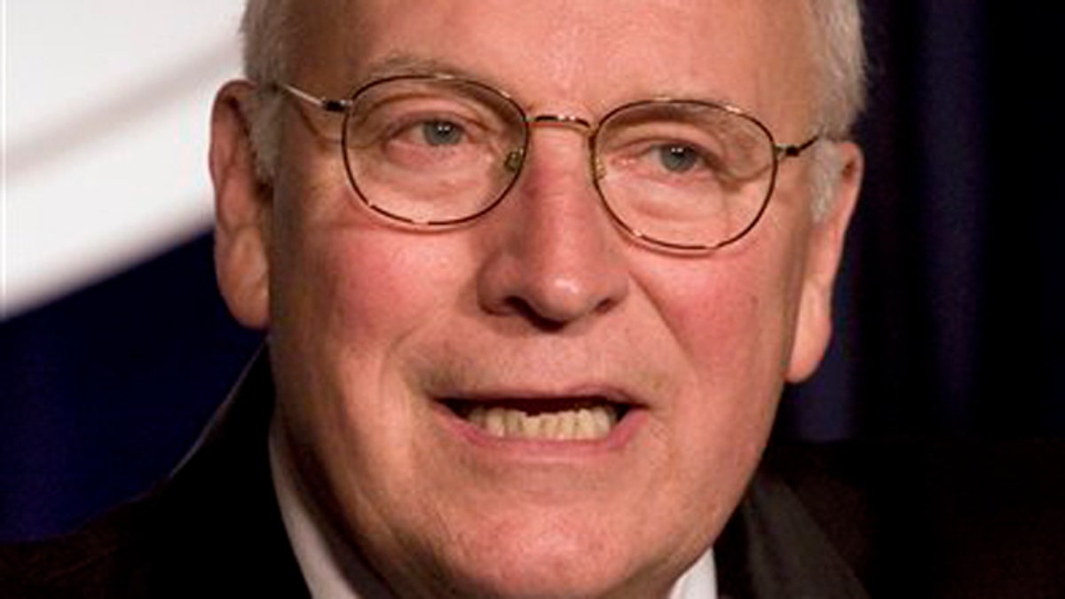 Cheney mengatakan Clinton ‘memikul tanggung jawab’ atas Benghazi