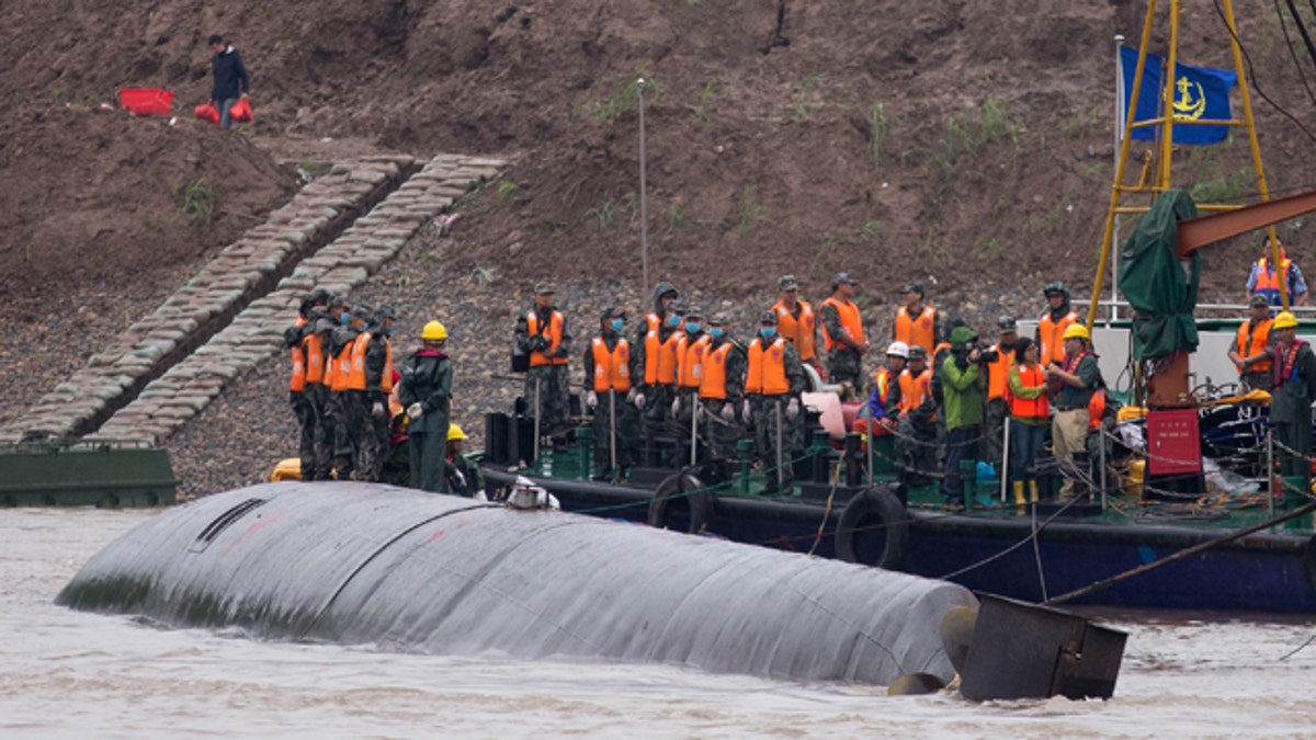 China Boat Sinks