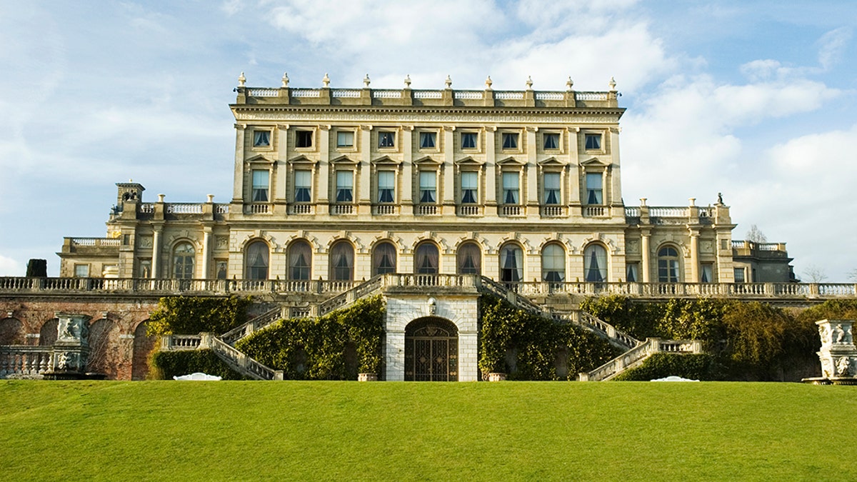Cliveden House1_istock