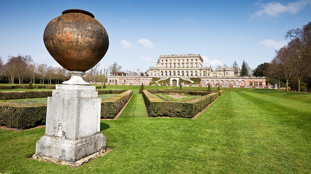 Cliveden House2_istock