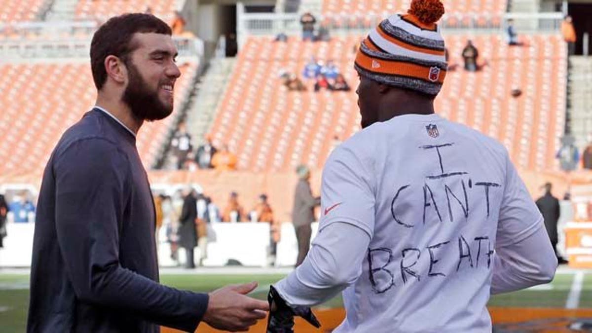 LeBron James again demonstrates social conscience with 'I Can't Breathe'  shirt