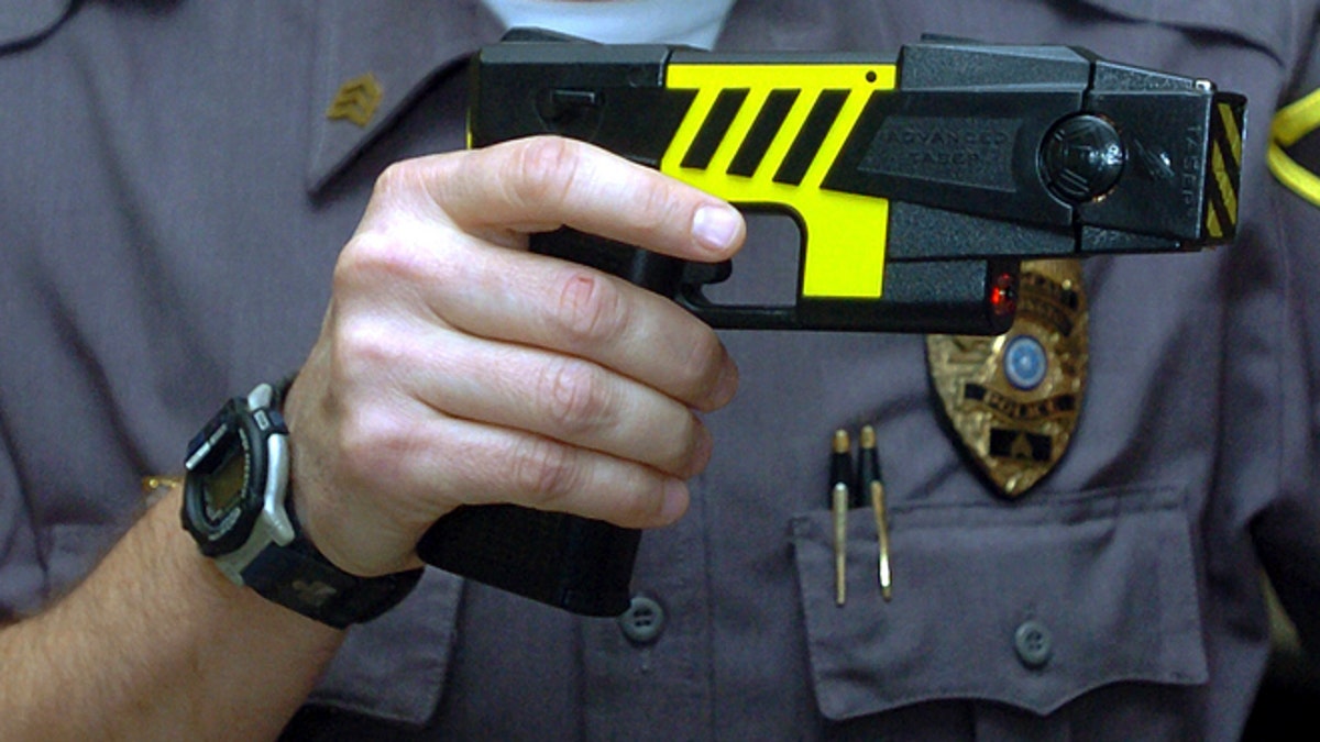 a6f221f8-Police Stun Guns
