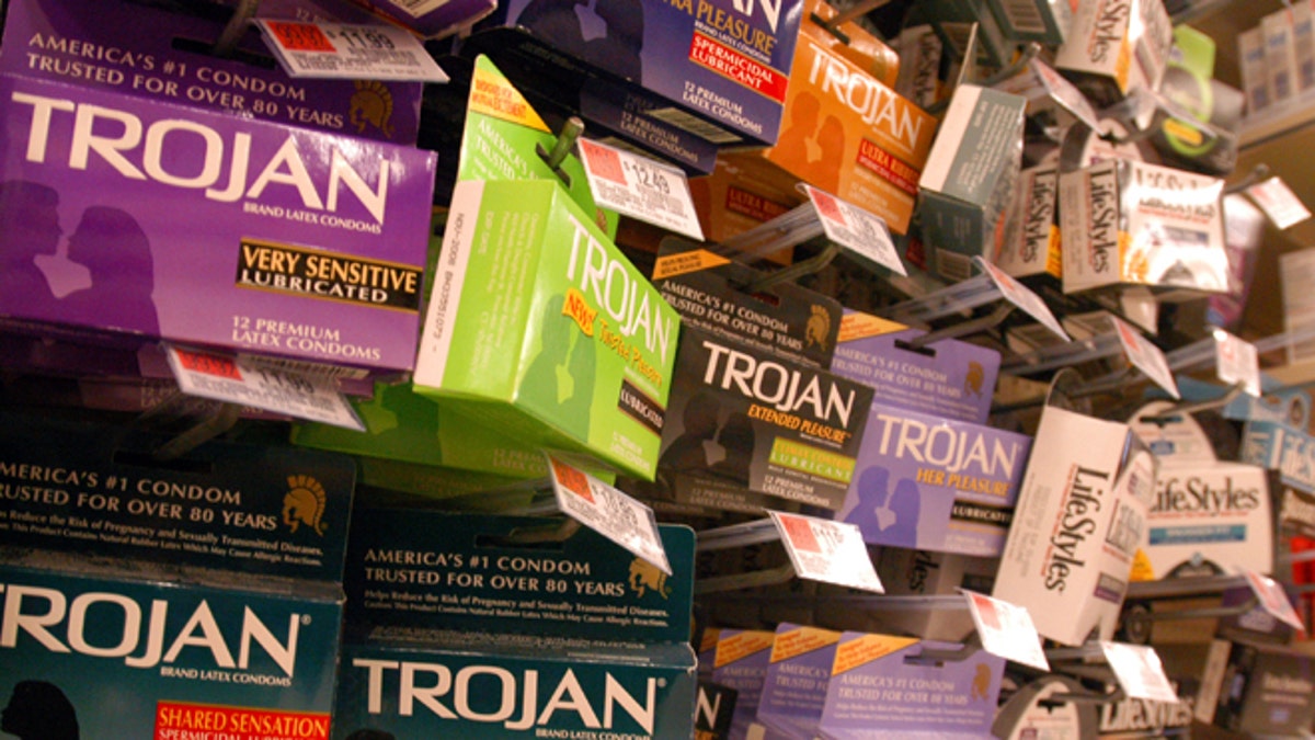 3076789WP003_Condom_Label