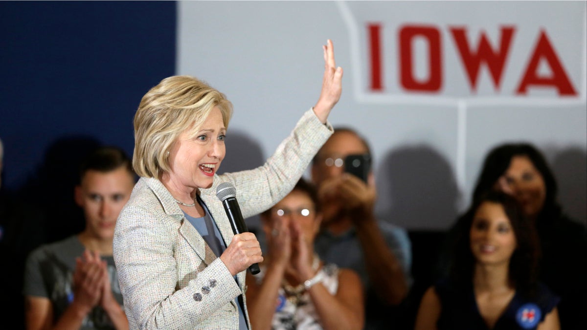 13bb848d-DEM 2016 Clinton Iowa