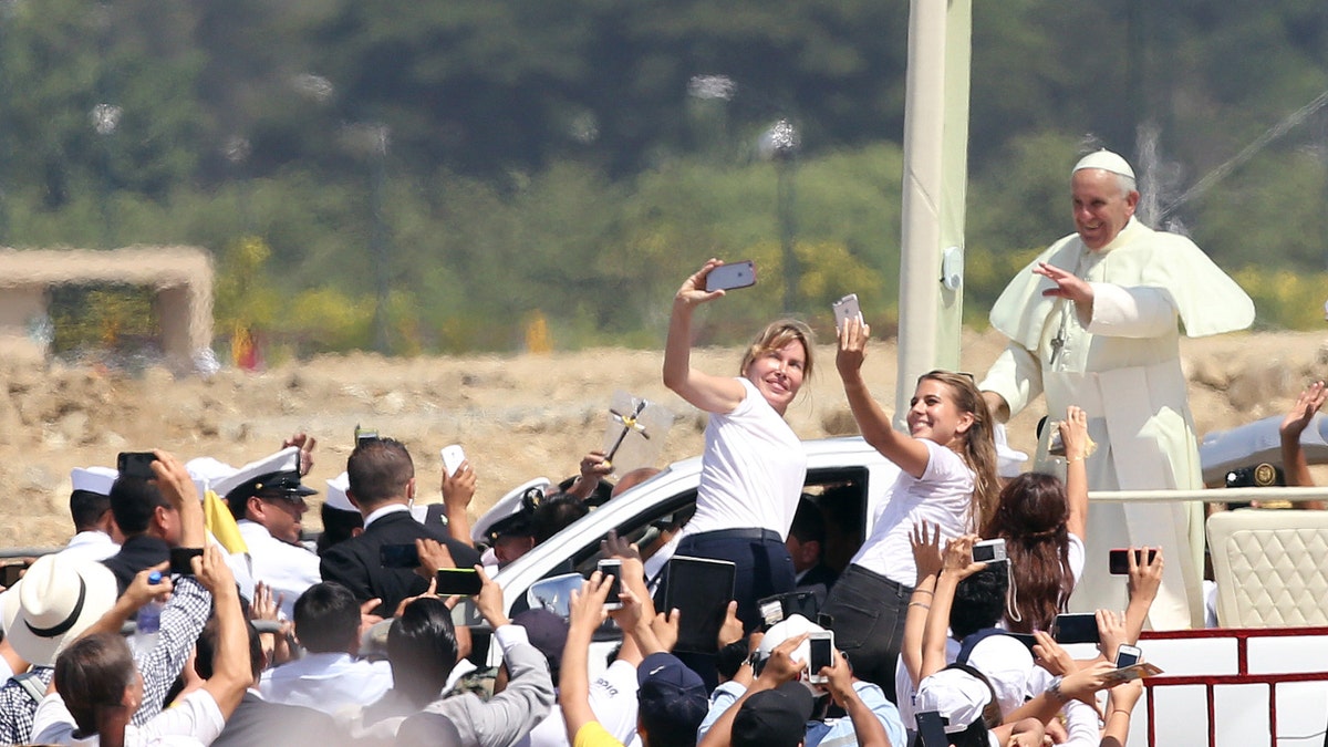 APTOPIX Ecuador Pope