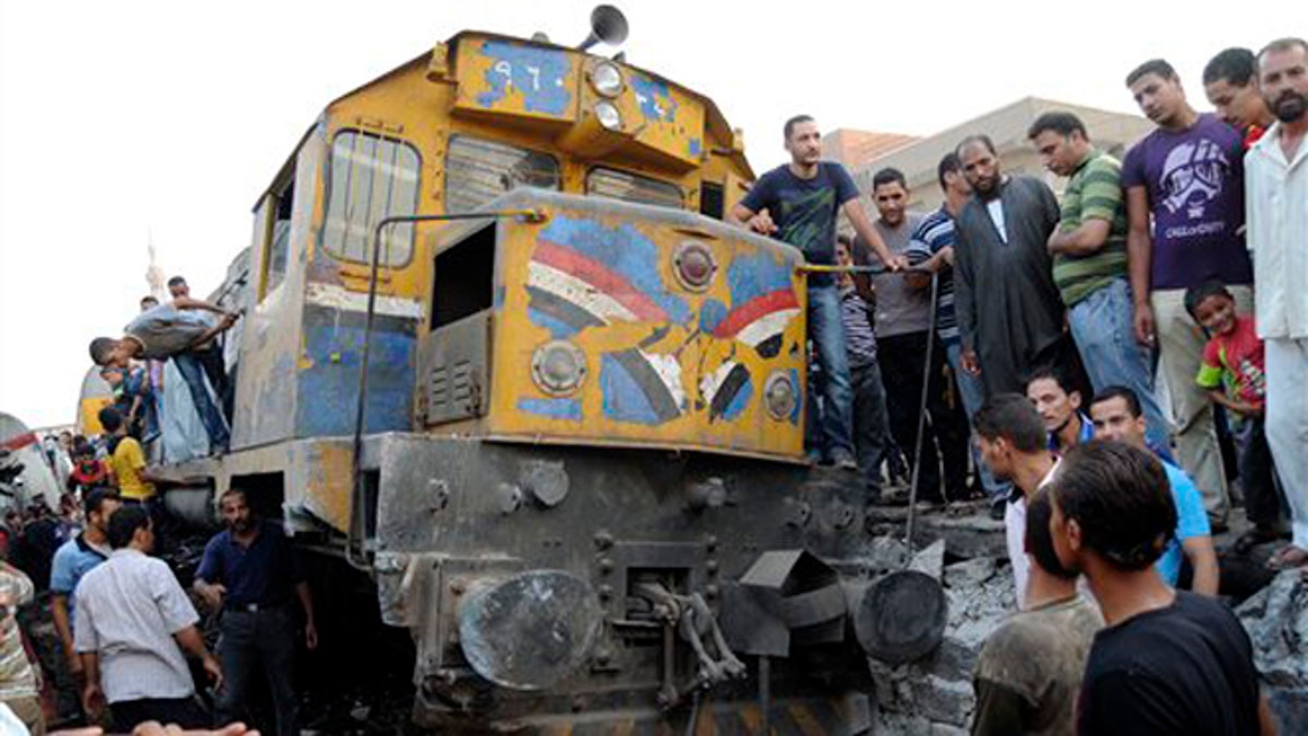 36fe4aca-Mideast Egypt Train Accident