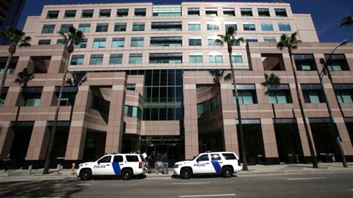 0cbc4a19-Federal Building Shooting