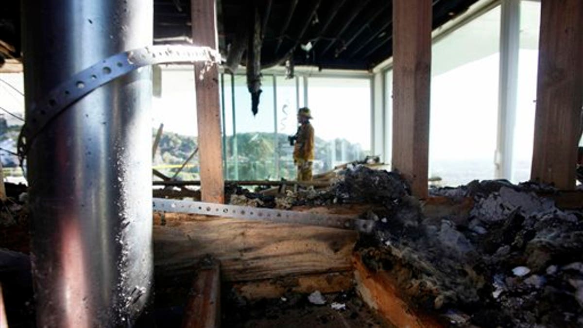 036e104e-Firefighter Ceiling Collapse
