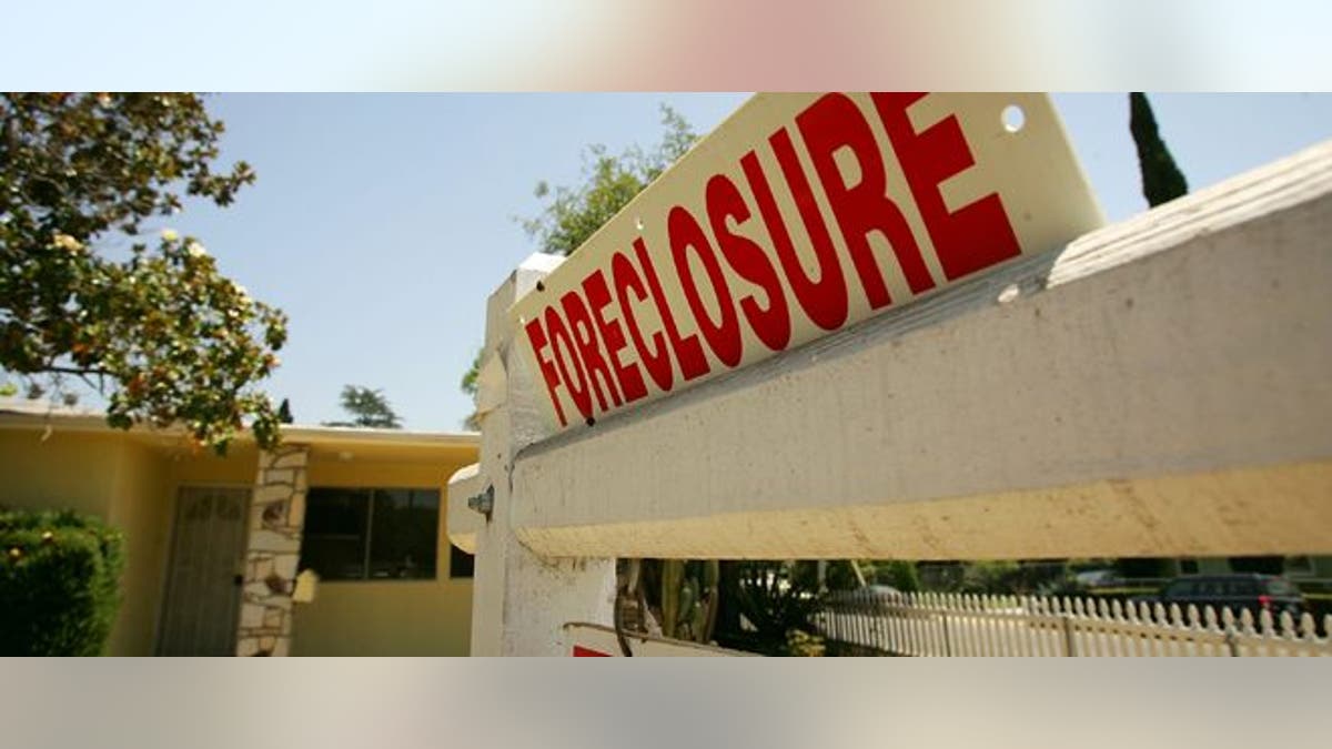 Foreclosure sign