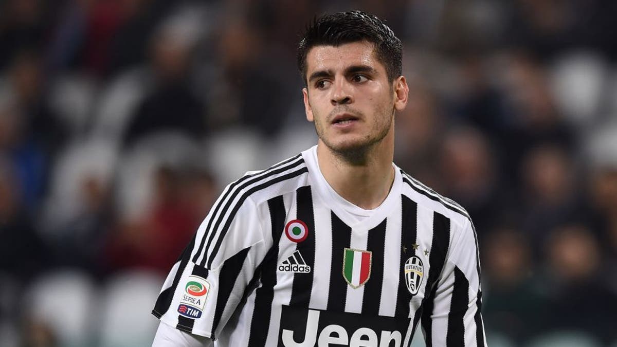 Pengejaran Kertas: Arsenal kejar striker Juventus, Spurs ikat Kane