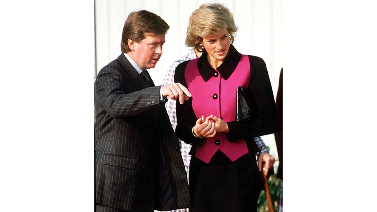 OXFORD, UNITED KINGDOM - FEBRUARY 08: Princess Diana With Bodyguard Ken Wharfe. (Photo by Tim Graham/Getty Images)