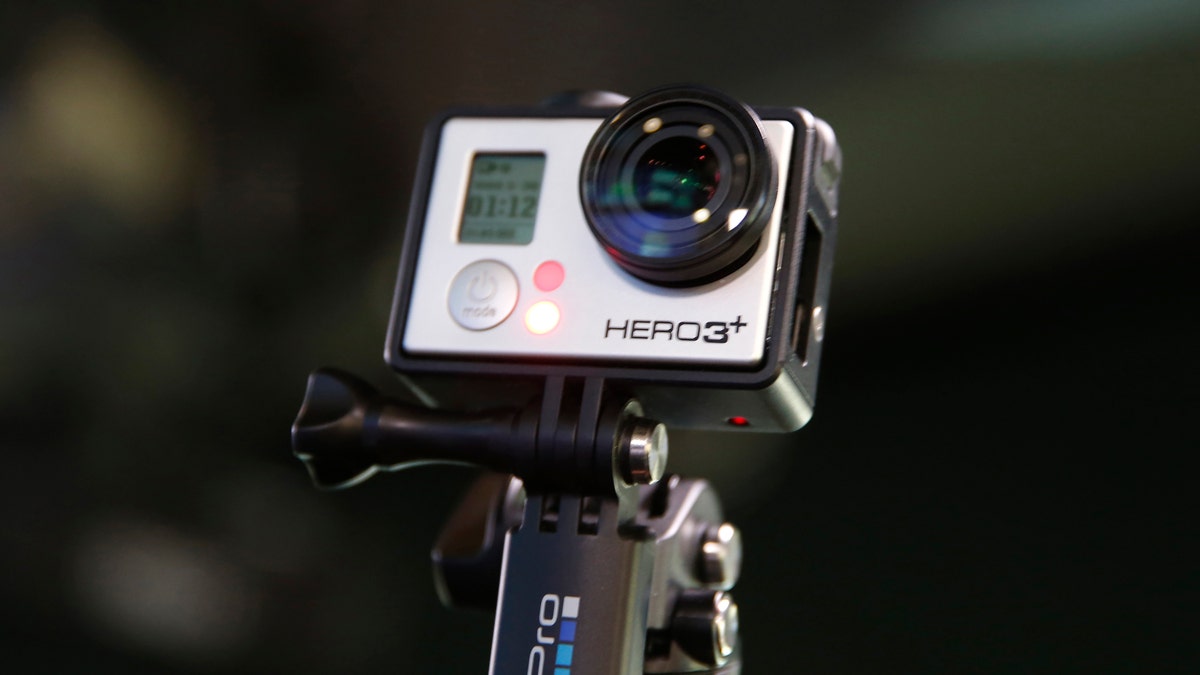 e1b158e4-US-GOPRO-IPO