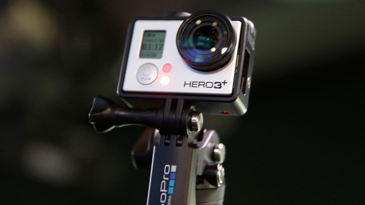 e1b158e4-US-GOPRO-IPO