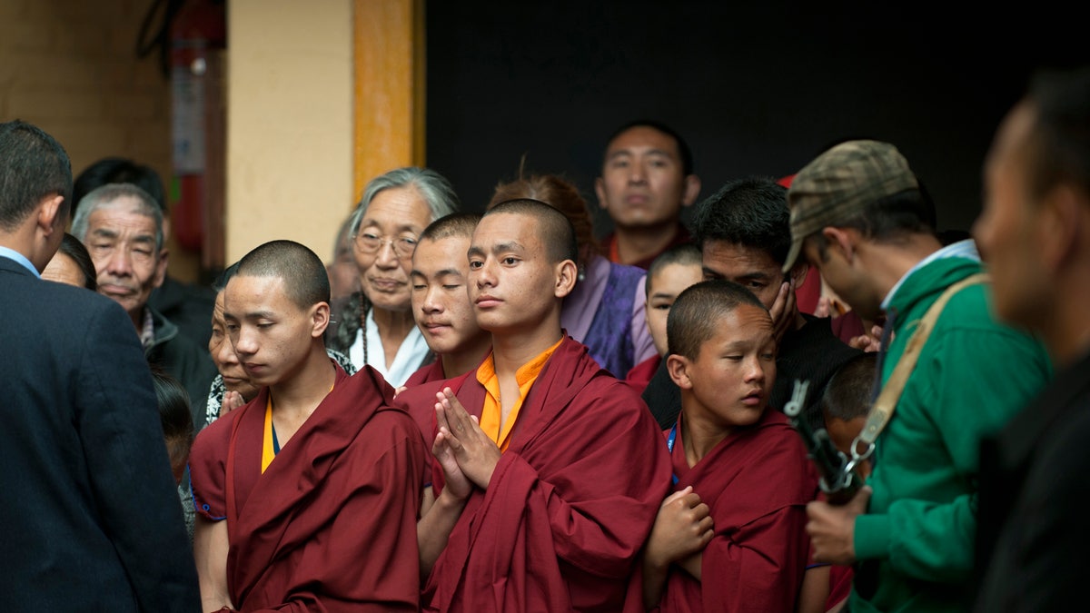 c69a52fb-India Dalai Lama