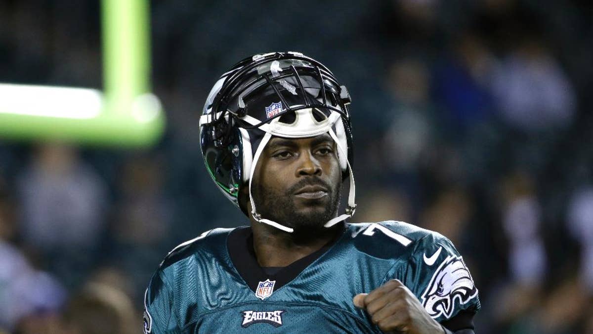 Could Eagles bench Vick and start Foles? 