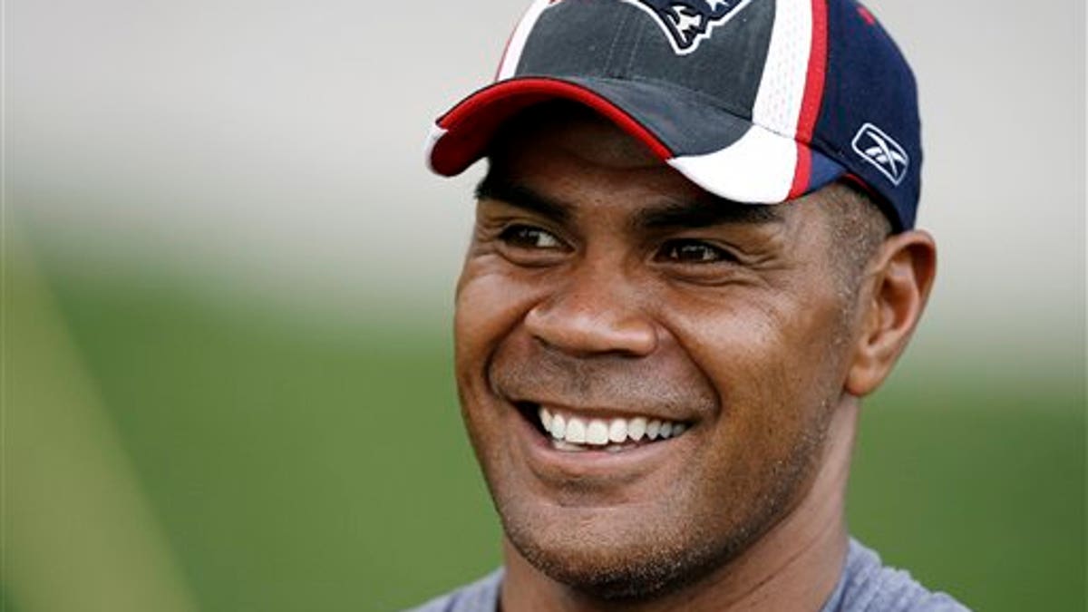 NFL stunned by Junior Seau's death - The Boston Globe