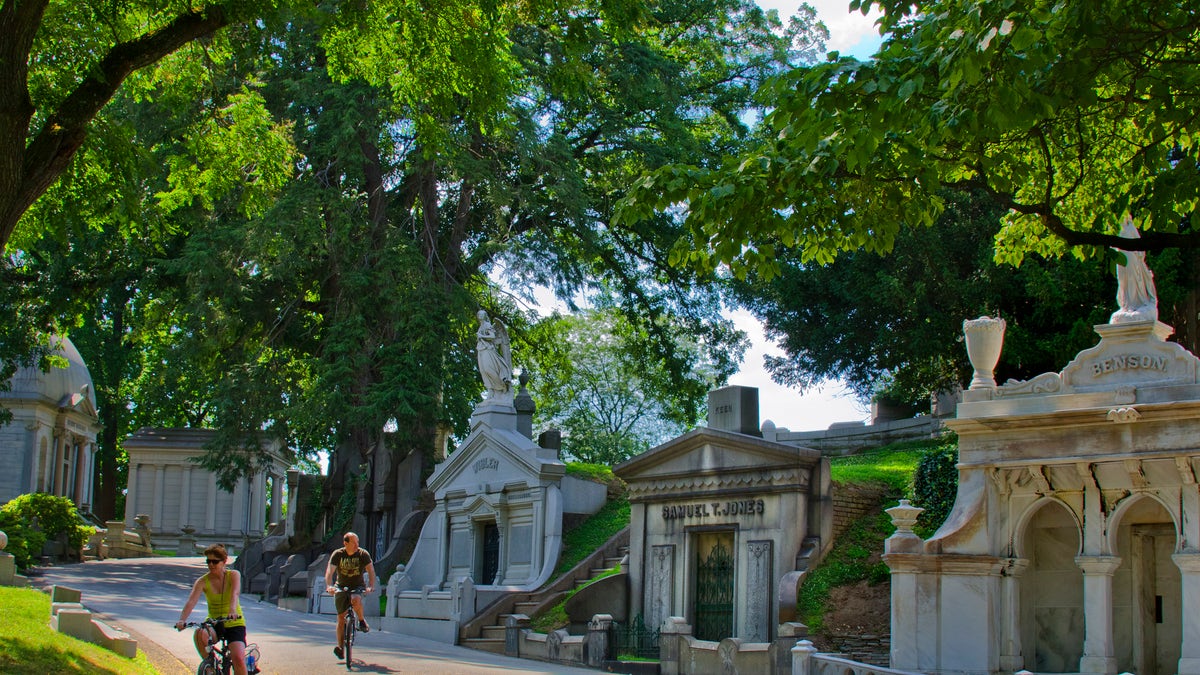 Laurel Hill Cemeteryn