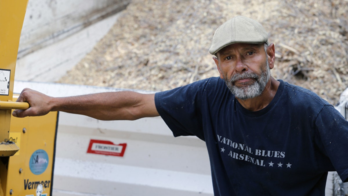 Para tahanan di pusat penahanan swasta pergi bekerja dengan upah  per hari, demikian klaimnya