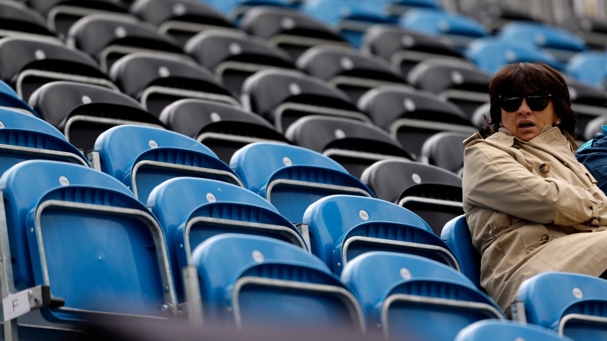 41b038f2-London Olympics Empty Seats