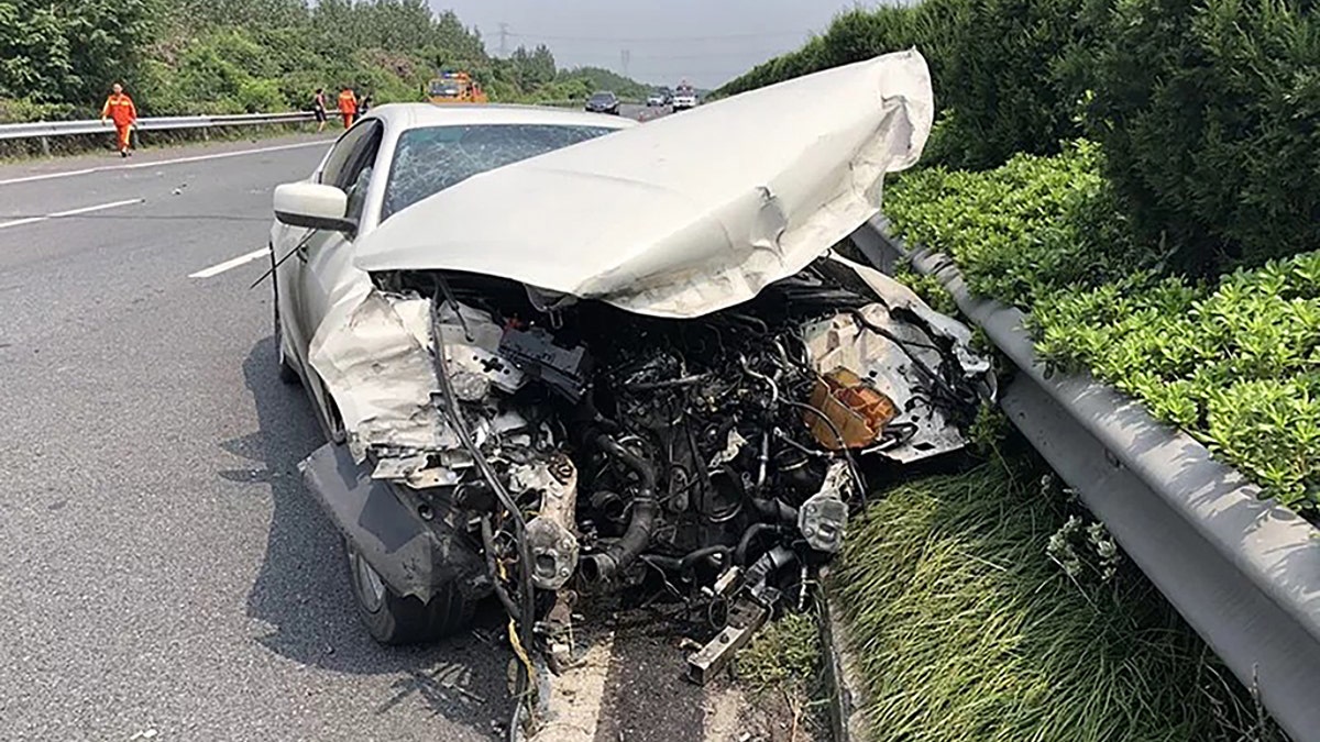 Maserati Ghibli crash 2 Asia Wire