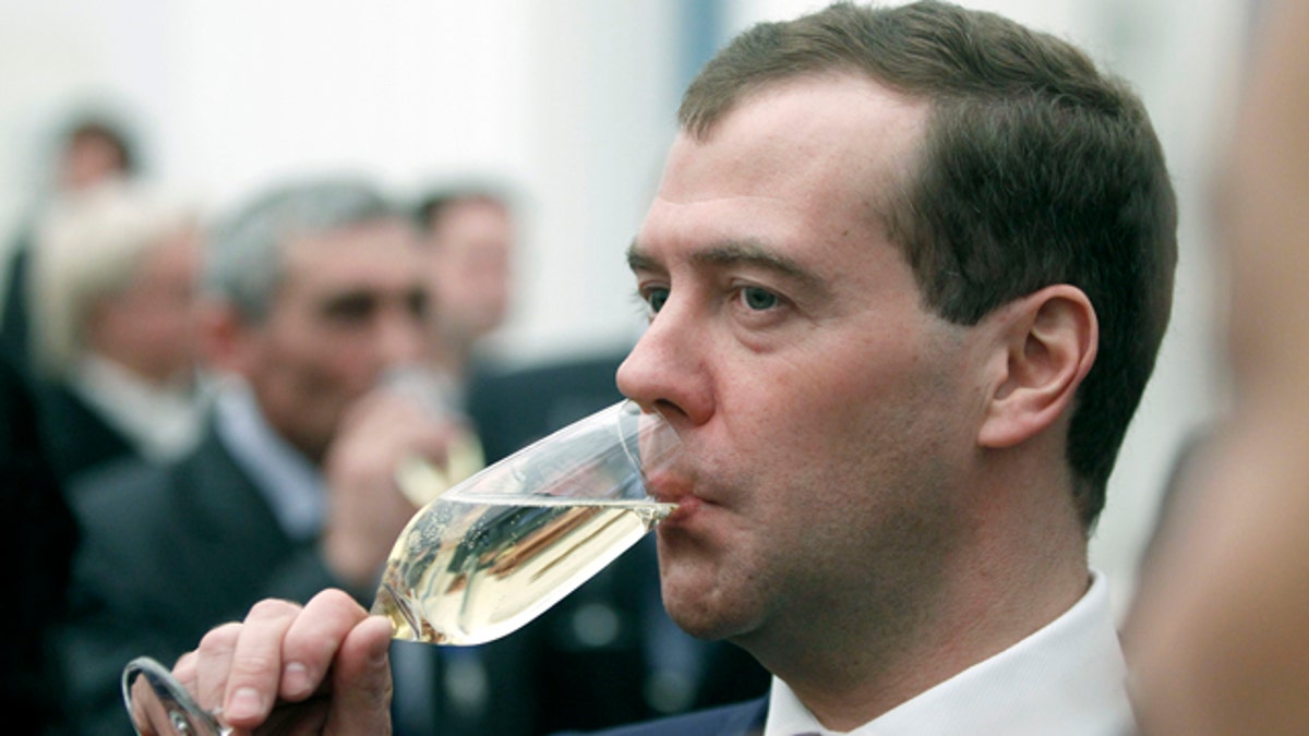 d77ceeef-Russia Medvedev