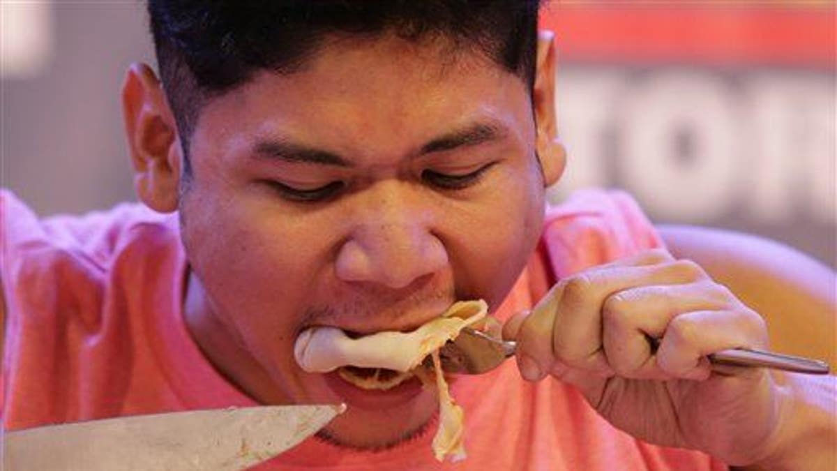 Philippines Pizza Eating Record
