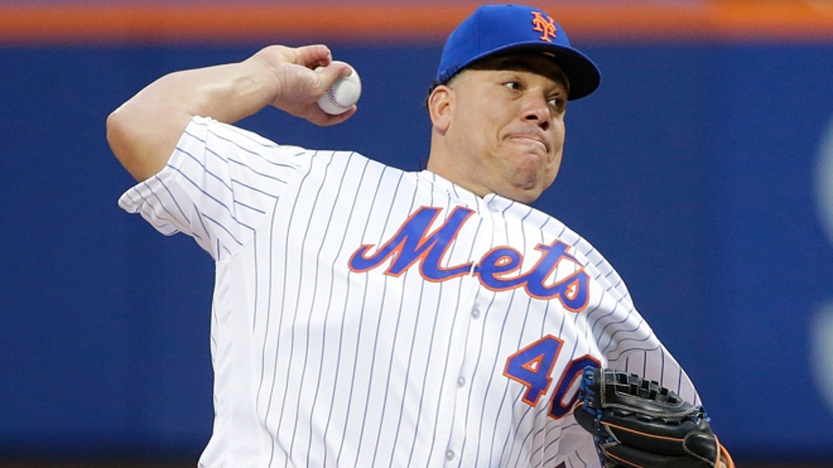 SEE IT: Bartolo Colon throws out first pitch for Mets on seven