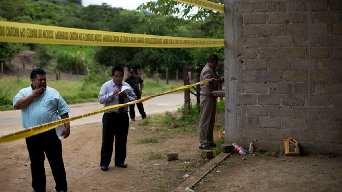 c5337196-Mexico Army Slayings